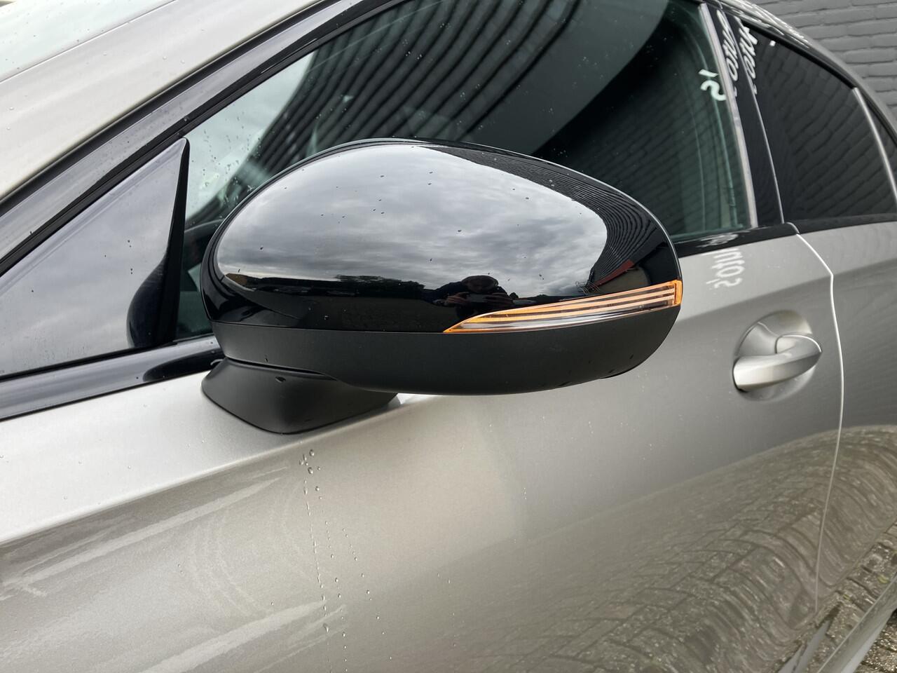 Mercedes-Benz A-KLASSE 180 Business Solution AMG AUT. | 1e eigenaar | dealer onderhouden | sfeerverlichting | navigatie | NL auto