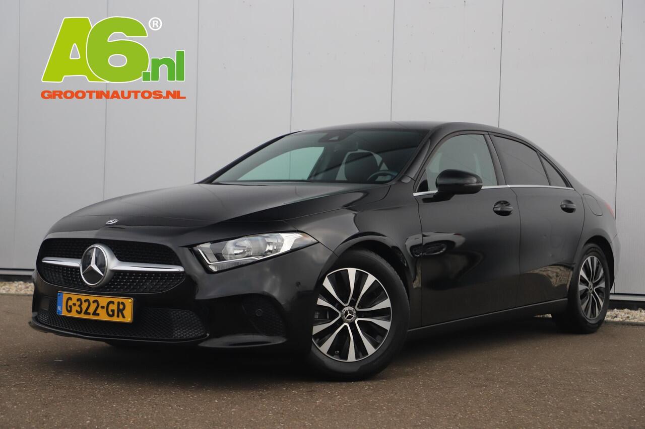 Mercedes-Benz A-KLASSE 180 d Business Solution Automaat Half Leder Sportstoelen Widescreen Navigatie Carplay Android Clima Cruise Achteruitrijcamera Getint Glas