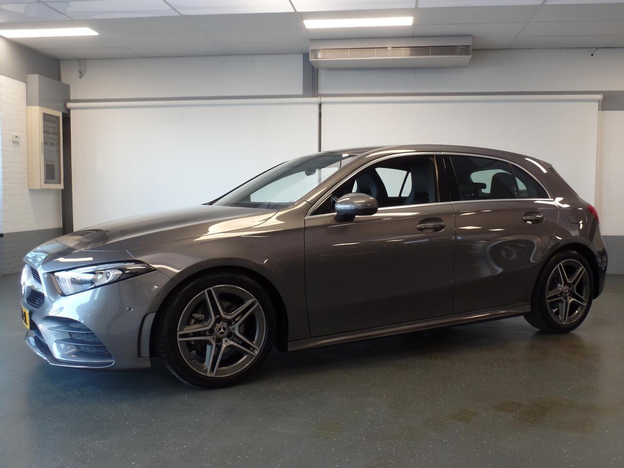 Mercedes-Benz A-KLASSE 160 Advantage AMG pakket!! Full options, Navigatie, Achteruitrijcamera, Pdc V/A, Xenon, Sportstoelen, Alcantara/Leder, Led verlichting, Cruise controle, Lm velgen 18'', Nederlandse auto!! Bovag afleverpakket 695,-
