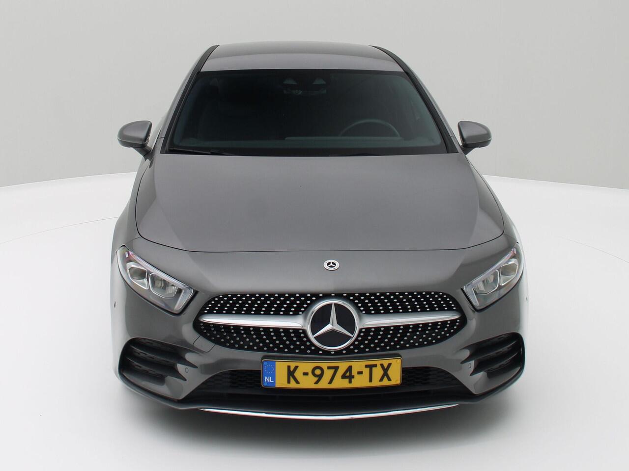 Mercedes-Benz A-KLASSE 200 Business Solution AMG Camera / Wide screen / Origineel NL
