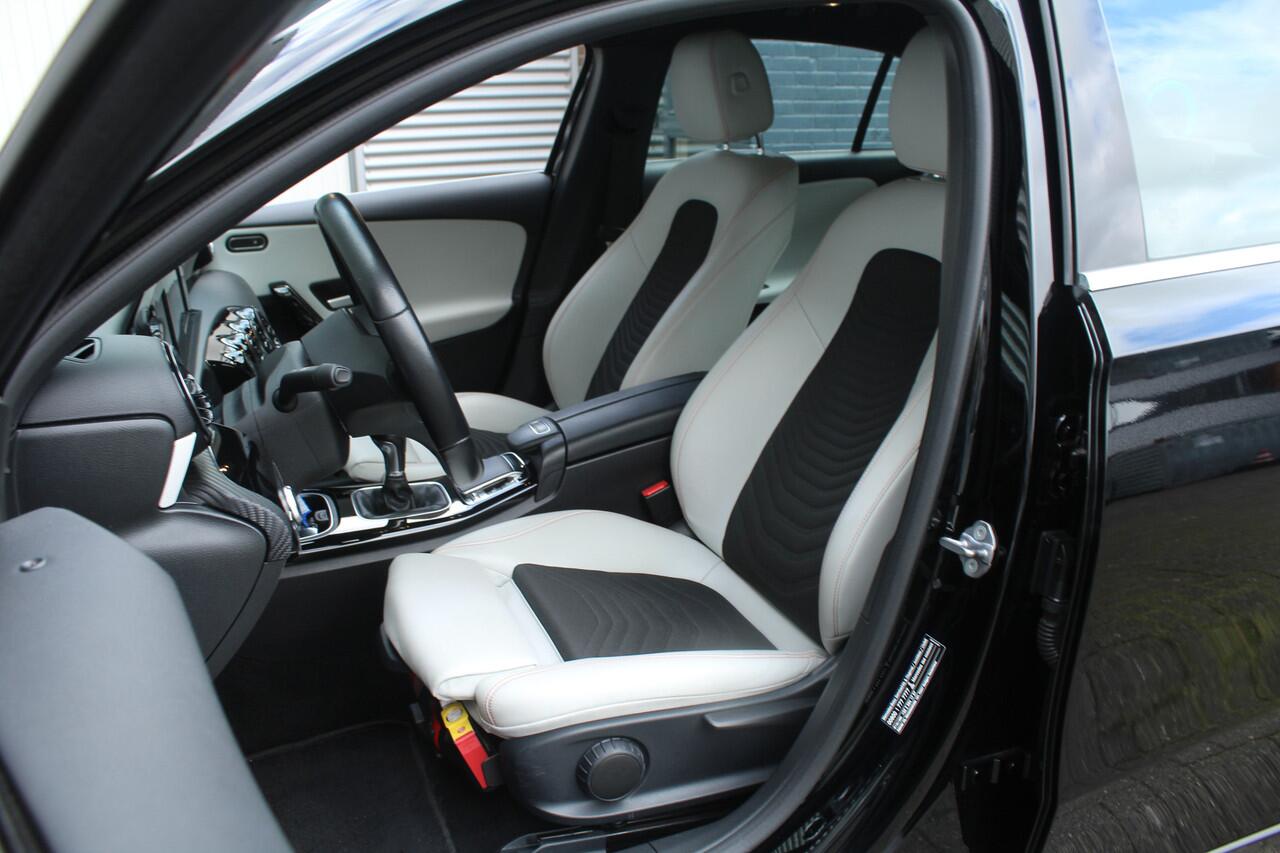 Mercedes-Benz A-KLASSE 160 109pk Advantage Widescreen Leder Clima Cruise Navi Camera LMV