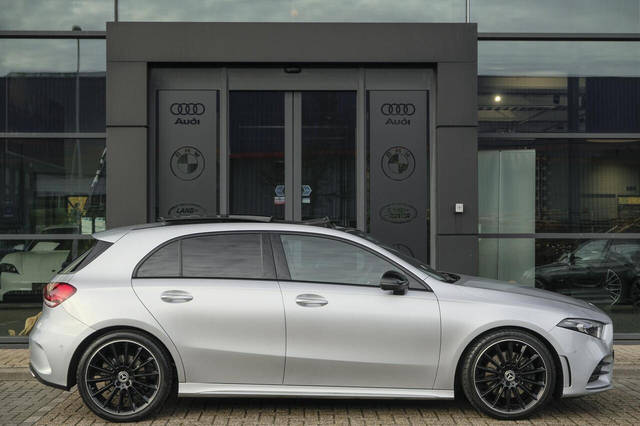 Mercedes-Benz A-KLASSE A220 AMG 190pk Panoramadak Widescreen Night pakket 19" LMV Sfeerverlichting