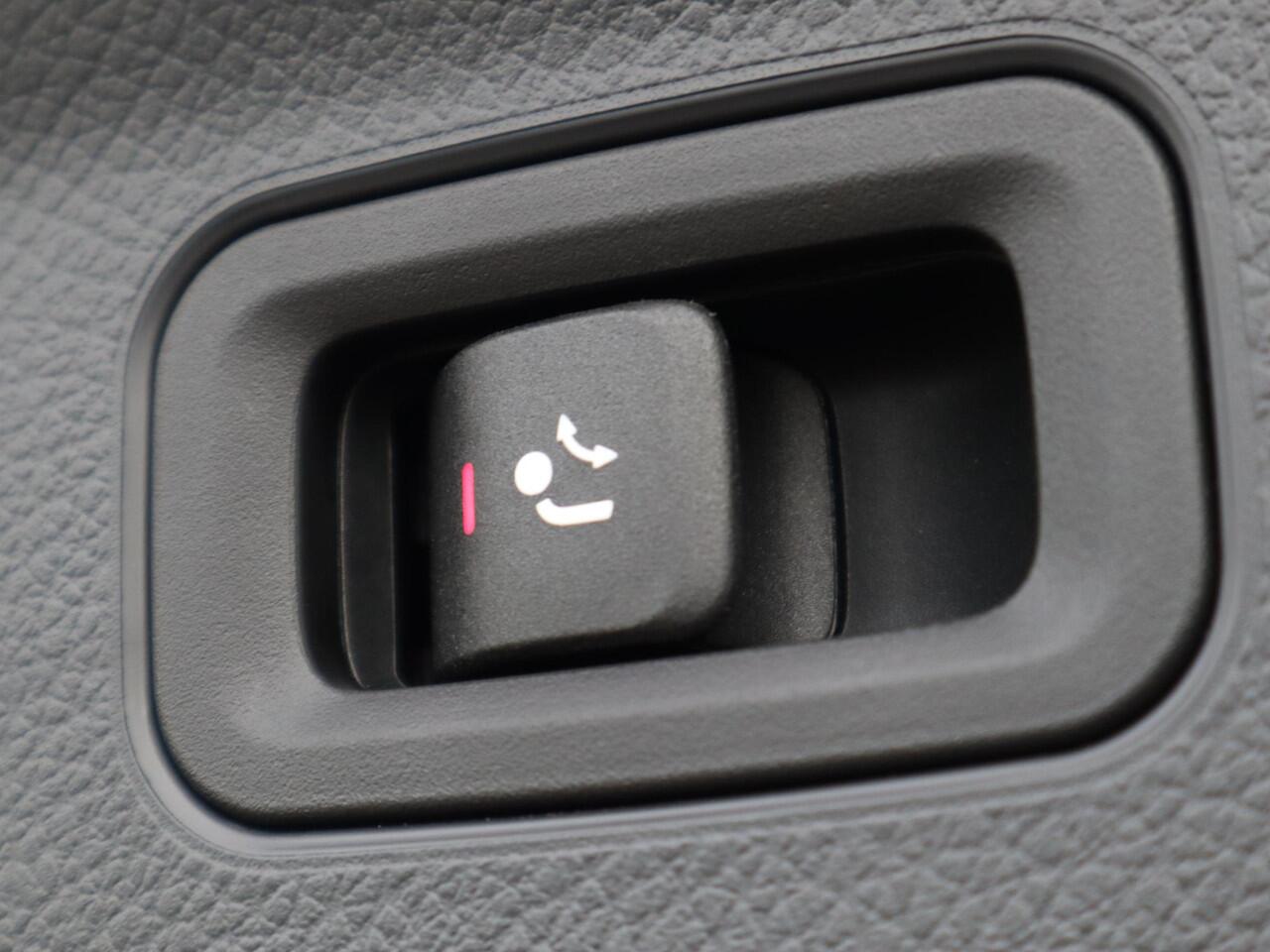 Mercedes-Benz A-KLASSE 250 e Star Edition AMG Line