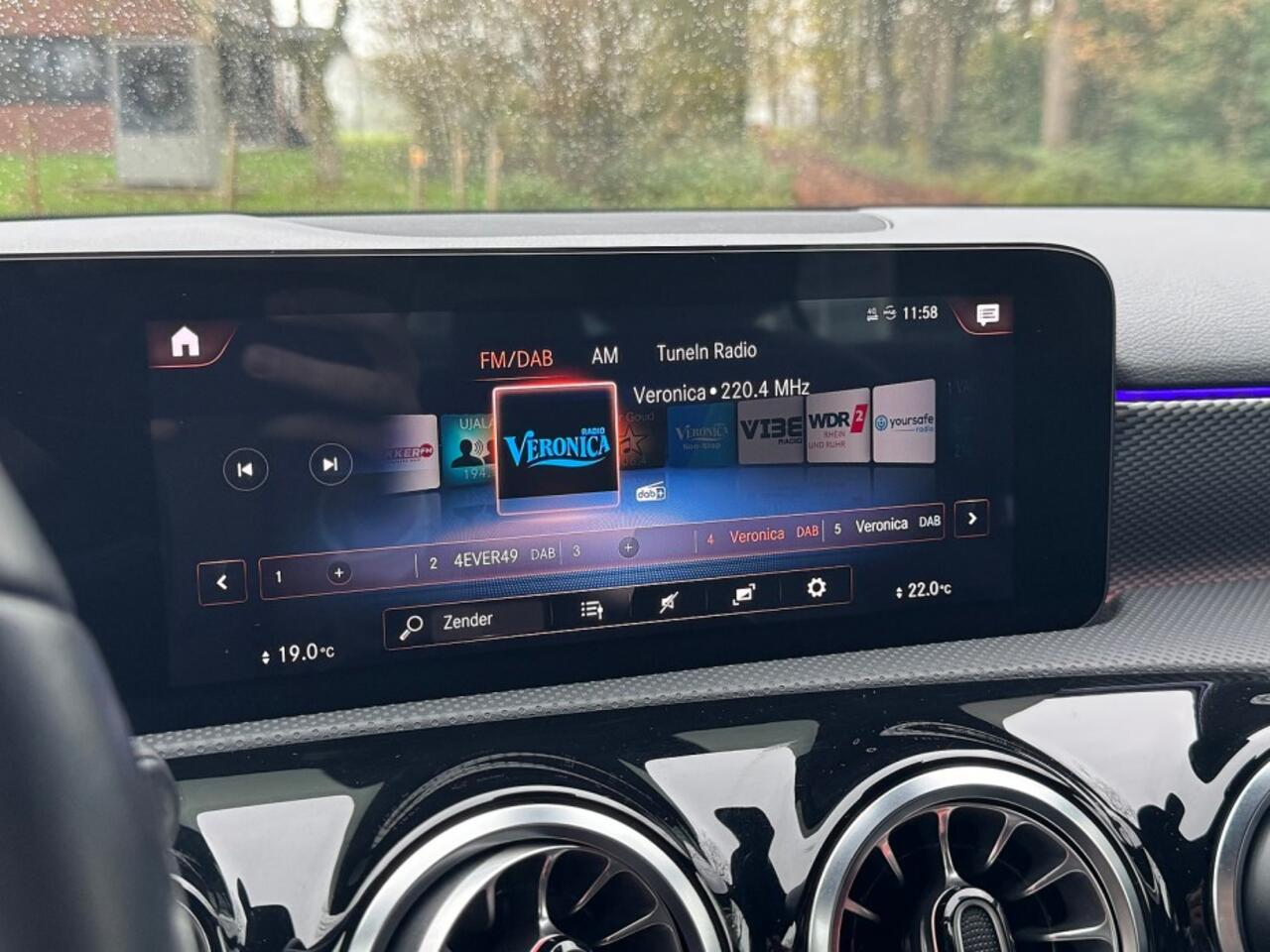 Mercedes-Benz A-KLASSE 250 e Bns Sol Luxury Lim ecc,widescreen,zwartleer,lmv,navi,led,pdc