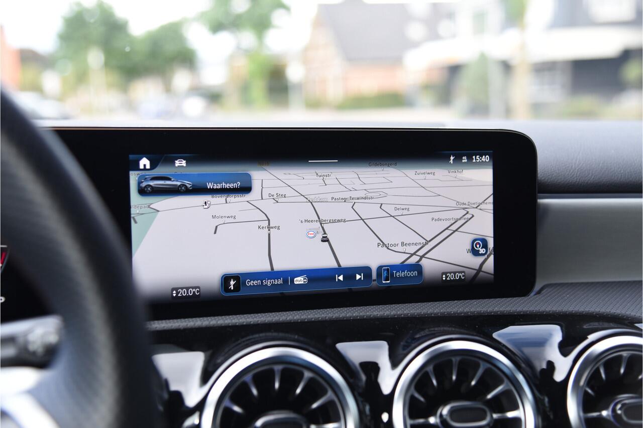 Mercedes-Benz A-KLASSE 250 e AMG Line