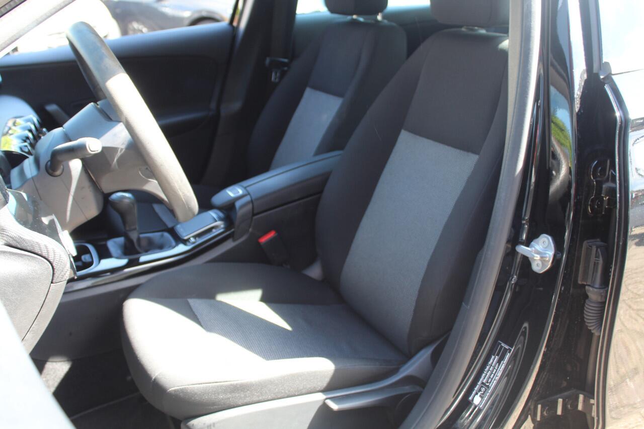 Mercedes-Benz A-KLASSE 160//Navi//Cruise//Camera!!