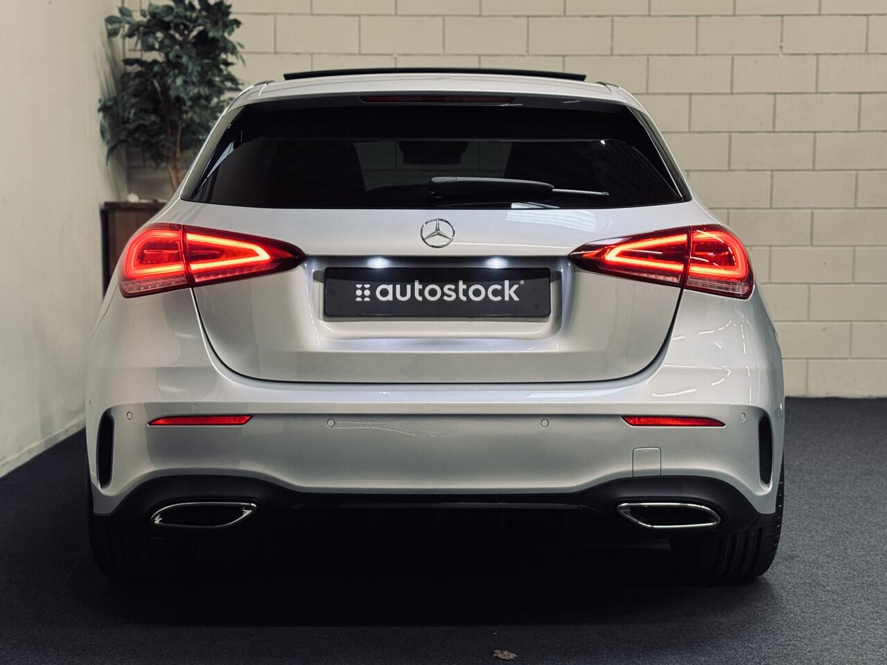 Mercedes-Benz A-KLASSE 200 AMG Night | Panorama | Multibeam | Sfeer