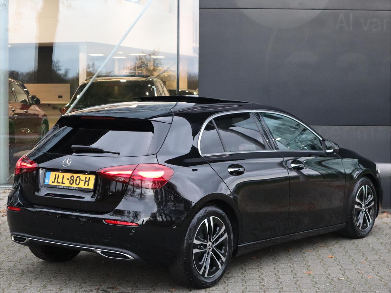 Mercedes-Benz A-KLASSE 180 Star Edition Luxury Line