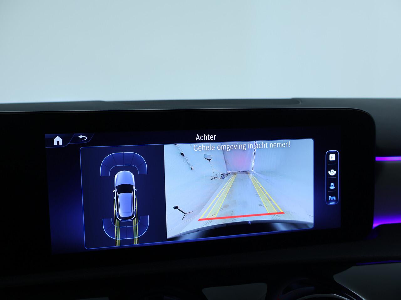 Mercedes-Benz A-KLASSE 250 e AMG Plug-In Hybride | Panorama Schuif/Kanteldak | Sfeerverlichting | Distronic | Burmester® | Multibeam Koplampen | Multi-spaaks LM velgen | Premium Pack Inclusief 24 maanden MB Certified garantie voor Europa.