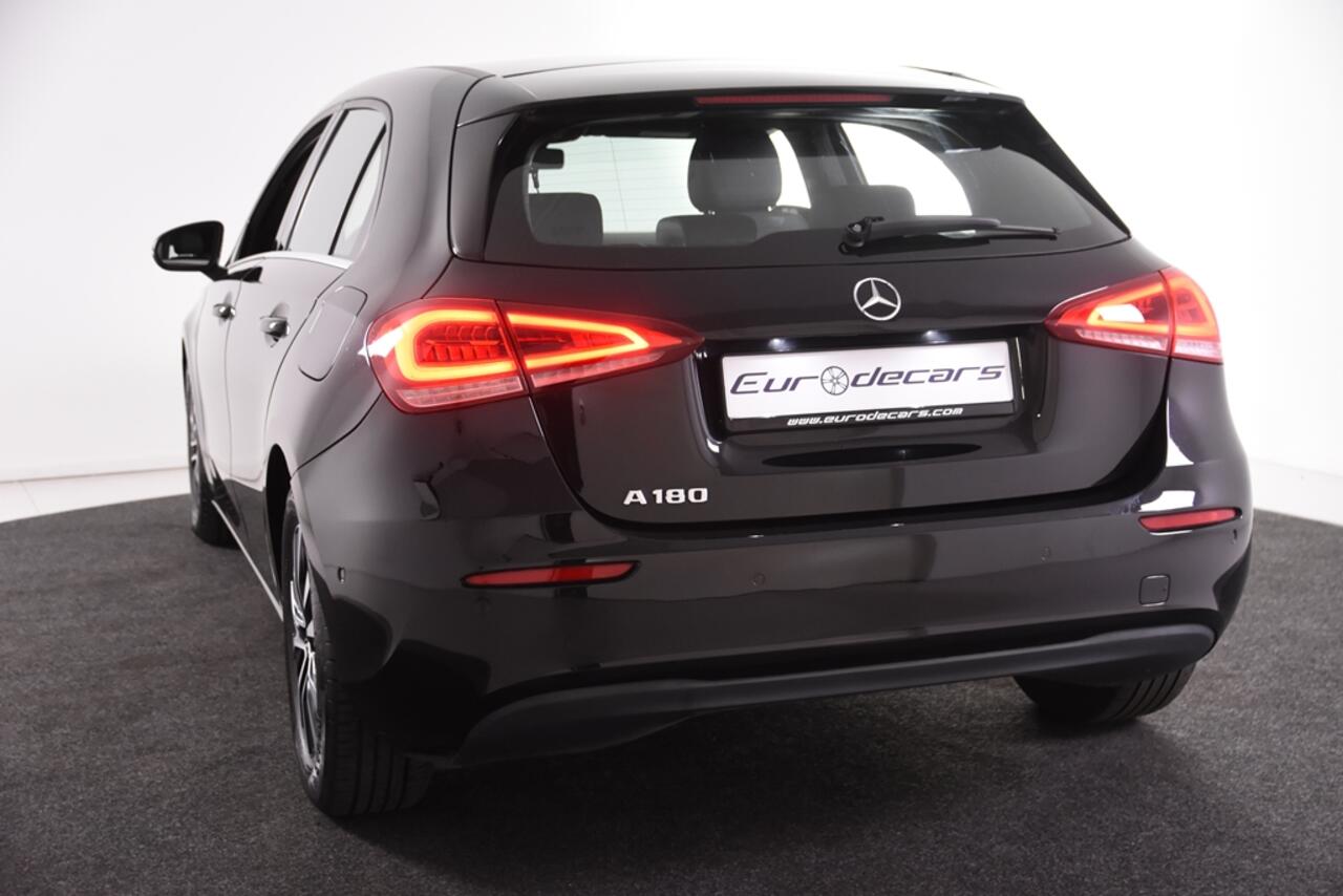 Mercedes-Benz A-KLASSE 180 *1ste Eigenaar*Leer*Stoelverwarming*DAB*