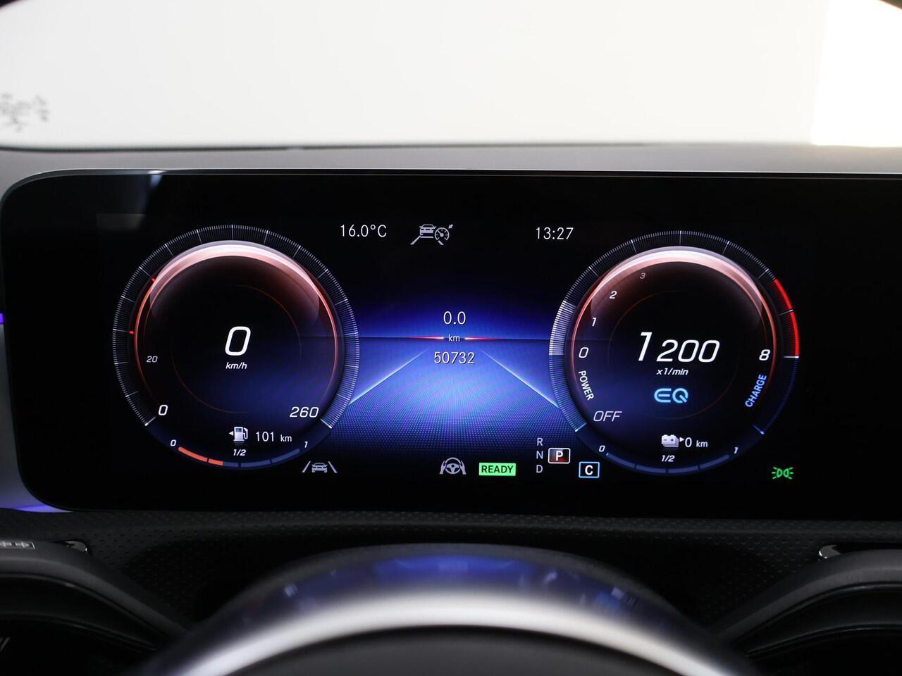 Mercedes-Benz A-KLASSE 250 e AMG Line | Panoramadak | Rij assistentiepakket | Night pakket | 19" lichtmetalen velgen |