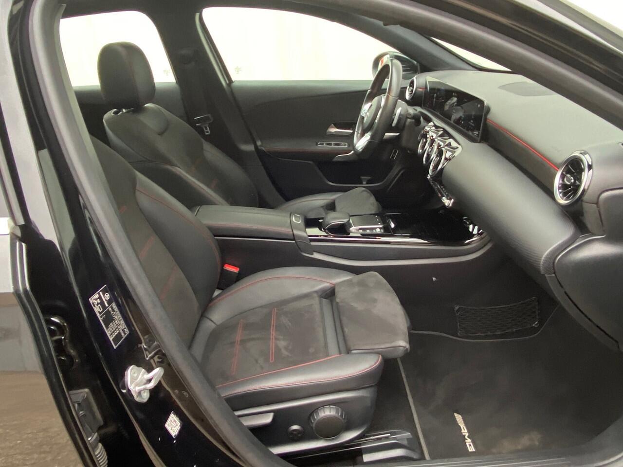 Mercedes-Benz A-KLASSE 180 Business Solution AMG / Panodak