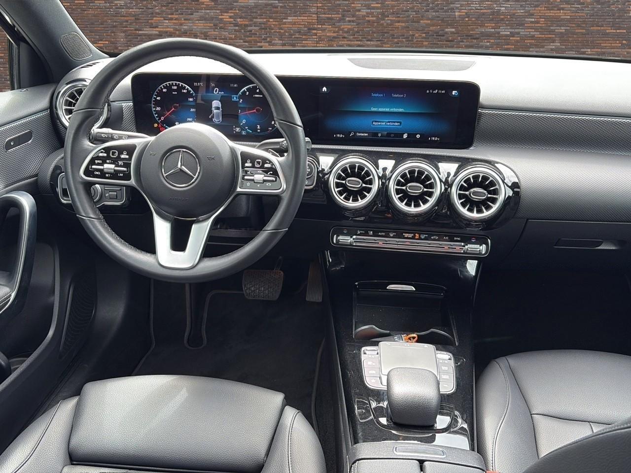 Mercedes-Benz A-KLASSE 200 ECC SPORTSTOELEN NAVIGATIE LMV PANODAK