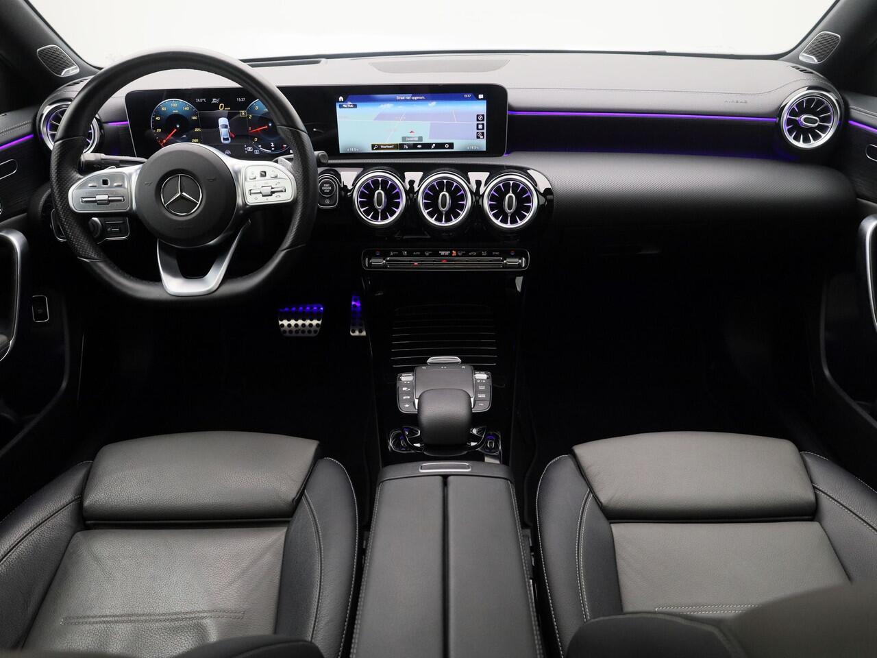 Mercedes-Benz A-KLASSE 200 Business Solution AMG | PANO | BURMESTER | SFEERVERL.| ADAPTIVE | MEMORY | STOELVERW.