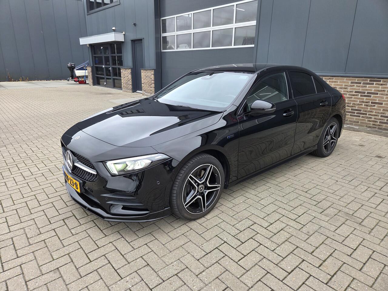 Mercedes-Benz A-KLASSE 250 e Business Solution AMG Limited