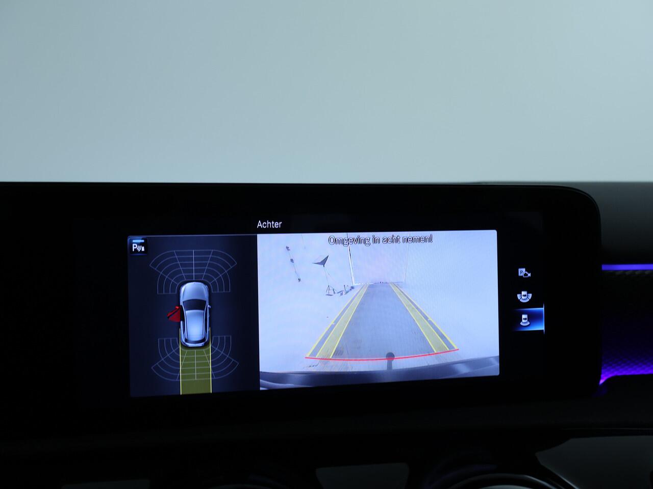 Mercedes-Benz A-KLASSE 250 e Business Solution Luxury Limited | Trekhaak | Sfeerverlichting | Inclusief 24 maanden MB Certified garantie voor Europa.