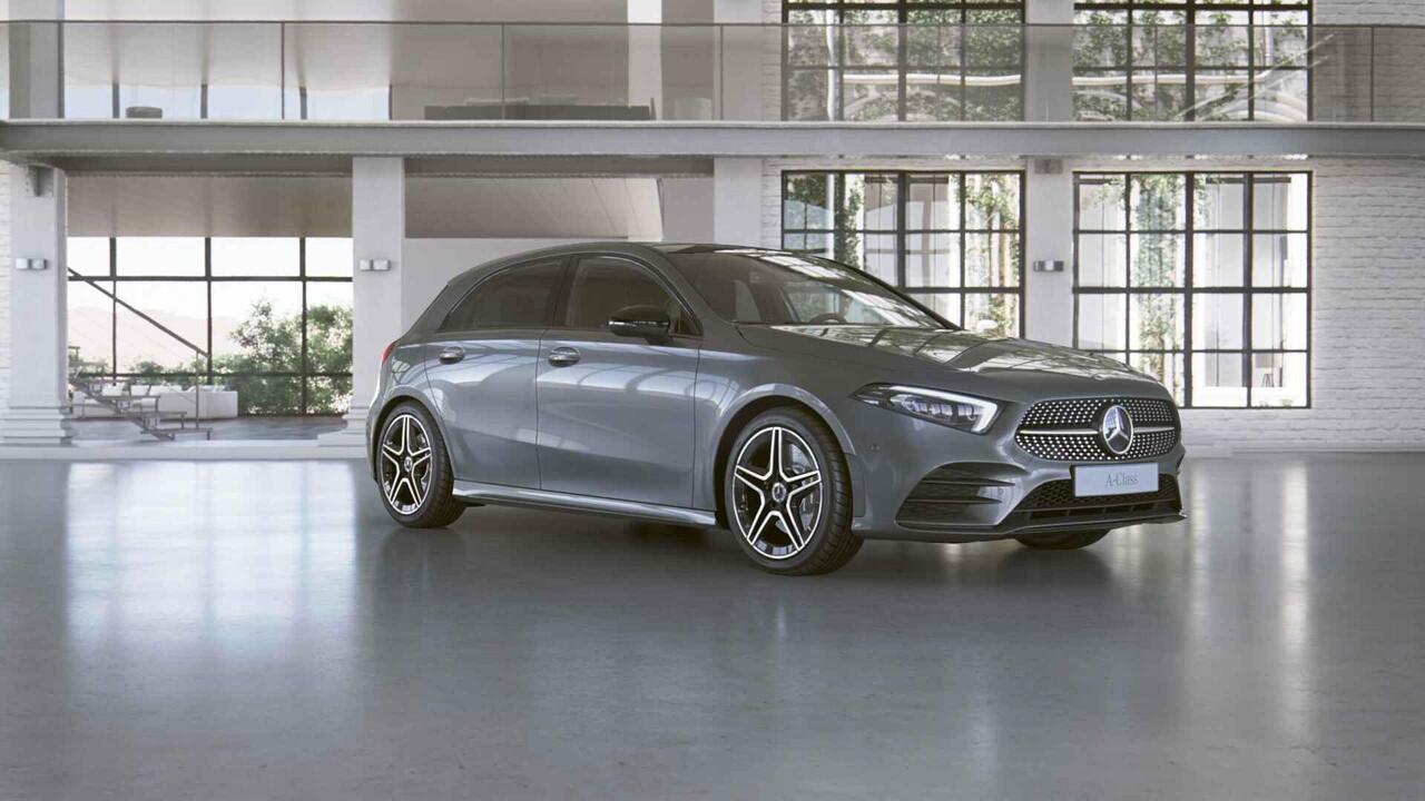 Mercedes-Benz A-KLASSE 250 e Business Line | AMG | Night | Panoramadak | Trekhaak | Rijassistentiepakket Plus | Sfeerverlichting | Stoelverwarming | Achteruitrijcamera |