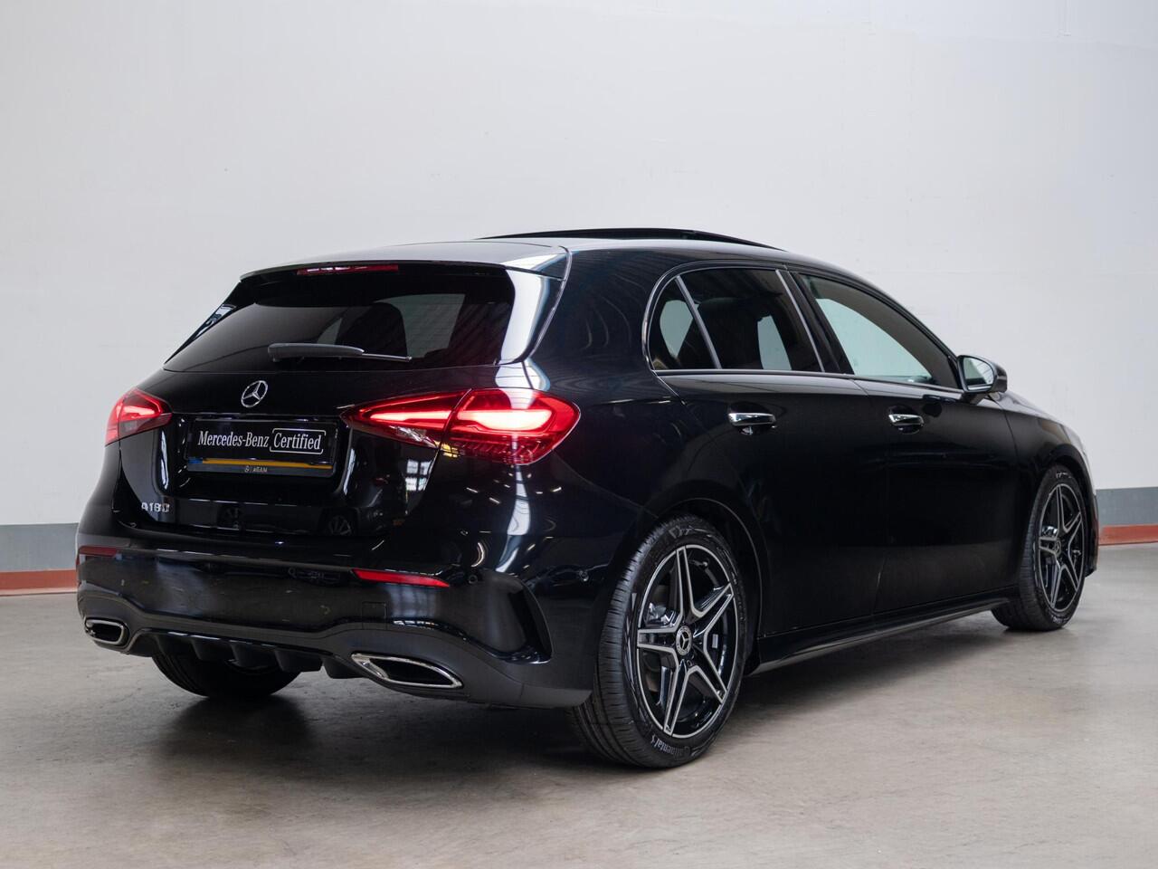Mercedes-Benz A-KLASSE Hatchback 180 Business Solution AMG Premium PLUS | Panorama dak