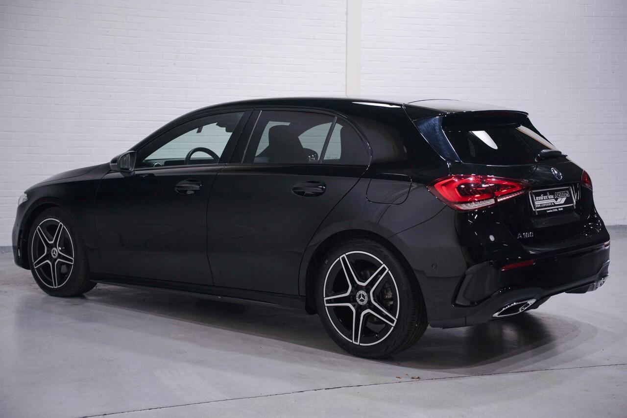 Mercedes-Benz A-KLASSE 180 Business Solution AMG Navi Camera PDC v+a Sfeerverlichting Led koplampen NAP Wegklapbare trekhaak NAP