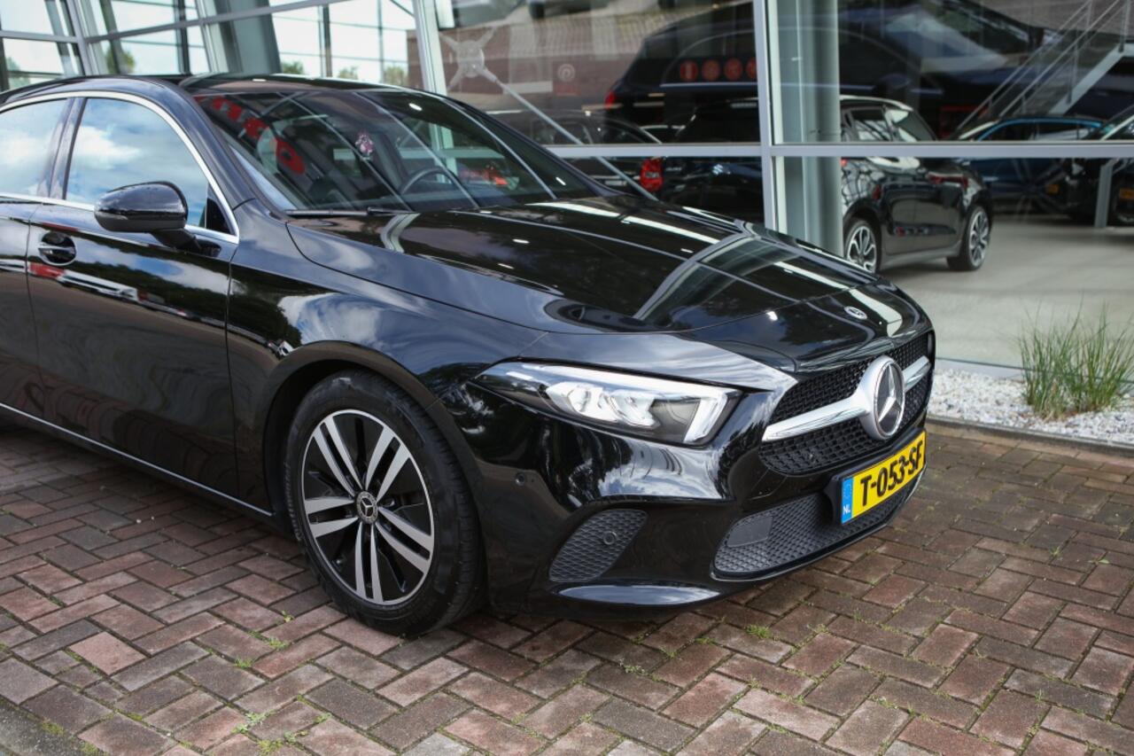 Mercedes-Benz A-KLASSE 200 Premium Plus