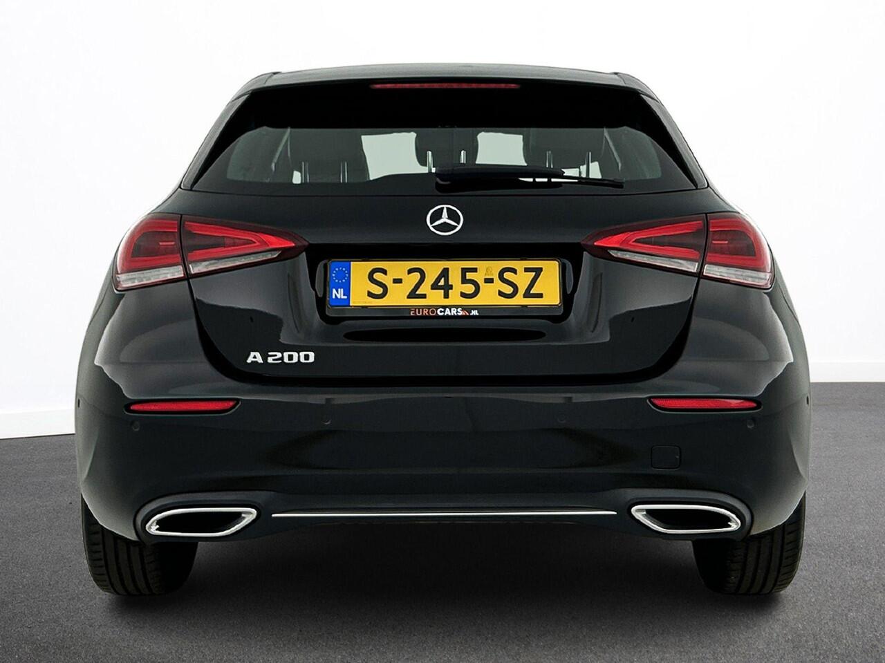 Mercedes-Benz A-KLASSE 200 163pk Automaat Progressive | Navigatie | Cruise Control | Lane Assist | Stoelverwarming | Stoelverwarming | LED | Camera | Parkeer sensoren