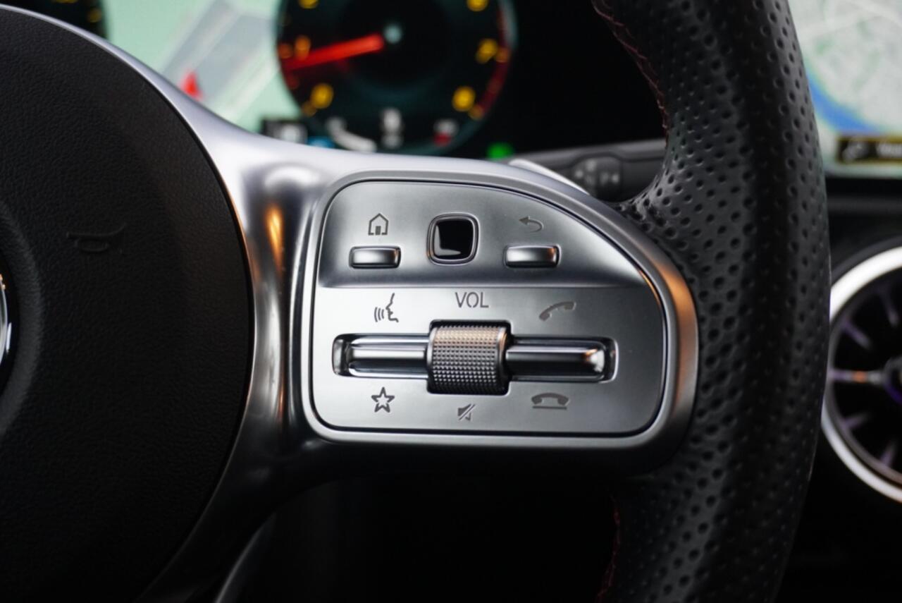 Mercedes-Benz A-KLASSE 180 Bns-Solution AMG Widescreen | Sfeerverlichting | Camera | Le