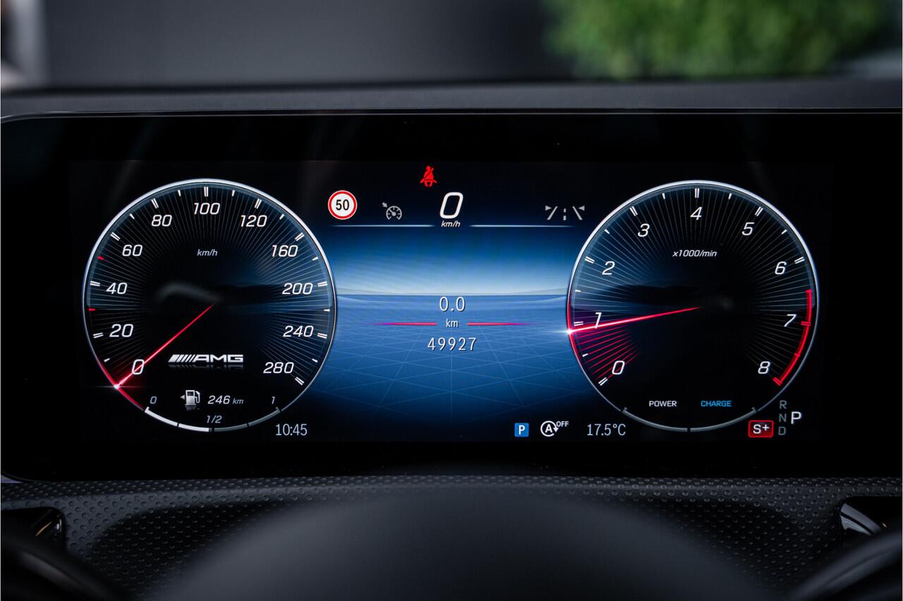 Mercedes-Benz A-KLASSE AMG A35 4MATIC - Panorama | Burmester | Keyless | Camera | Stoelverwarming