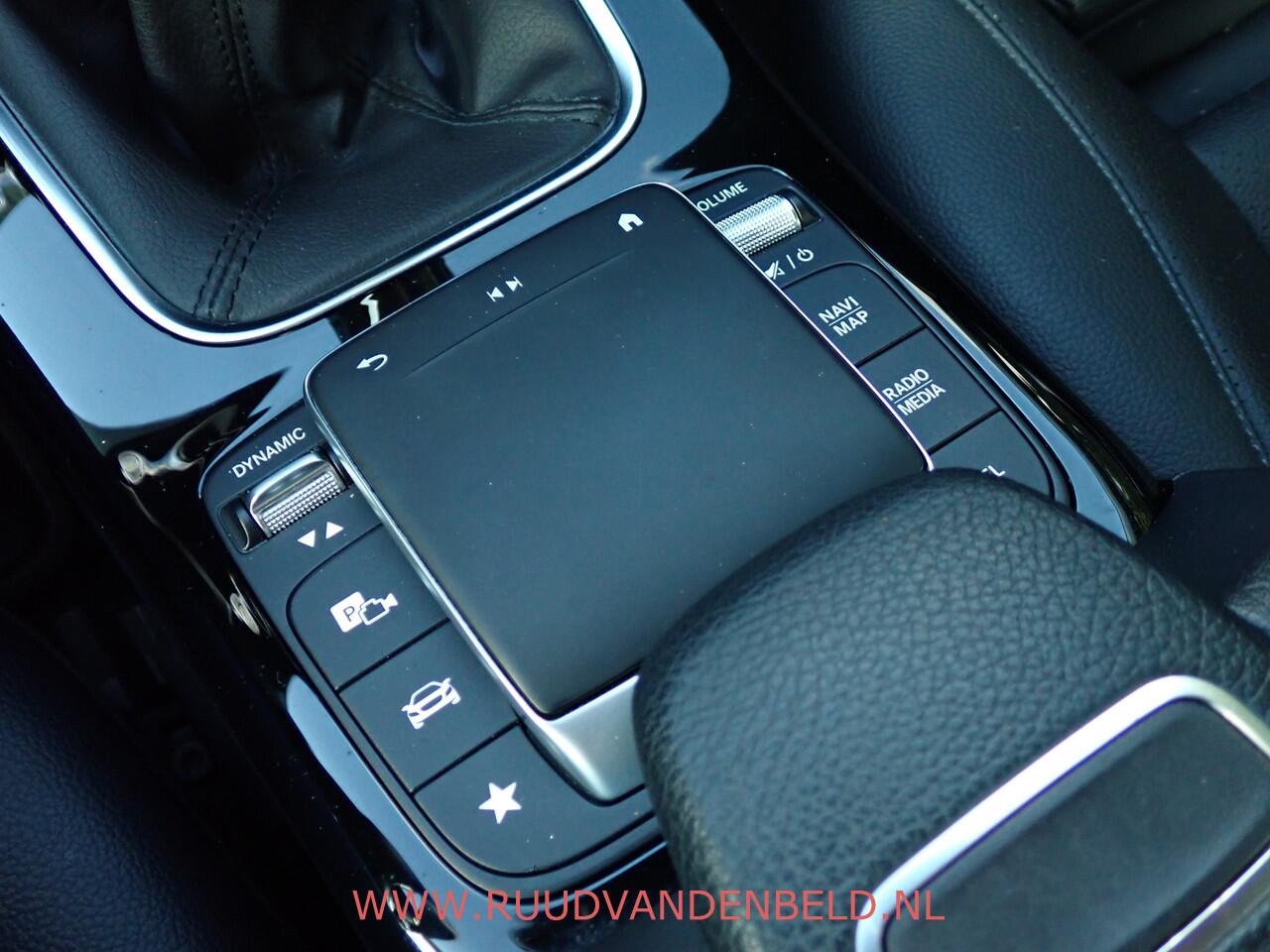 Mercedes-Benz A-KLASSE 200 WIDESCREEN SPORTLEER+VENTILATIE/CAMERA/KEYLESS/LED