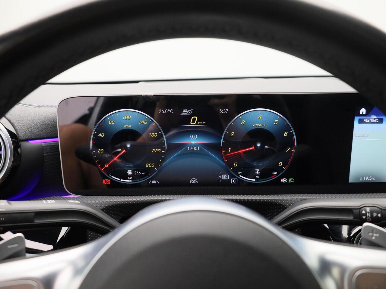 Mercedes-Benz A-KLASSE 200 Business Solution AMG | PANO | BURMESTER | SFEERVERL.| ADAPTIVE | MEMORY | STOELVERW.