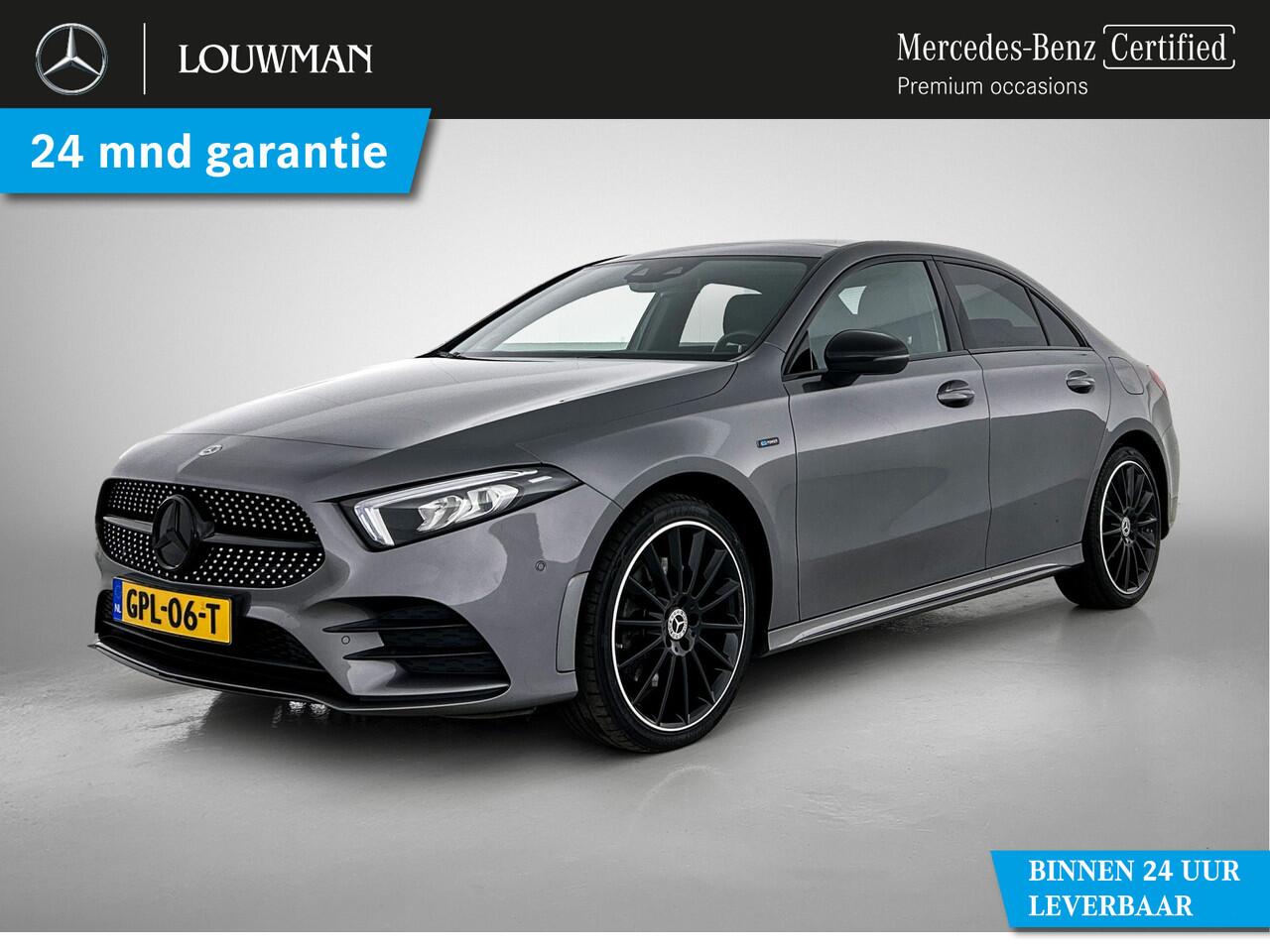 Mercedes-Benz A-KLASSE 250 e AMG Plug-In Hybride | Panoramadak | Achteruitrijcamera | Nightpakket | Sfeerverlichting | Burmester | Inclusief 24 maanden MB Certified garantie voor Europa.