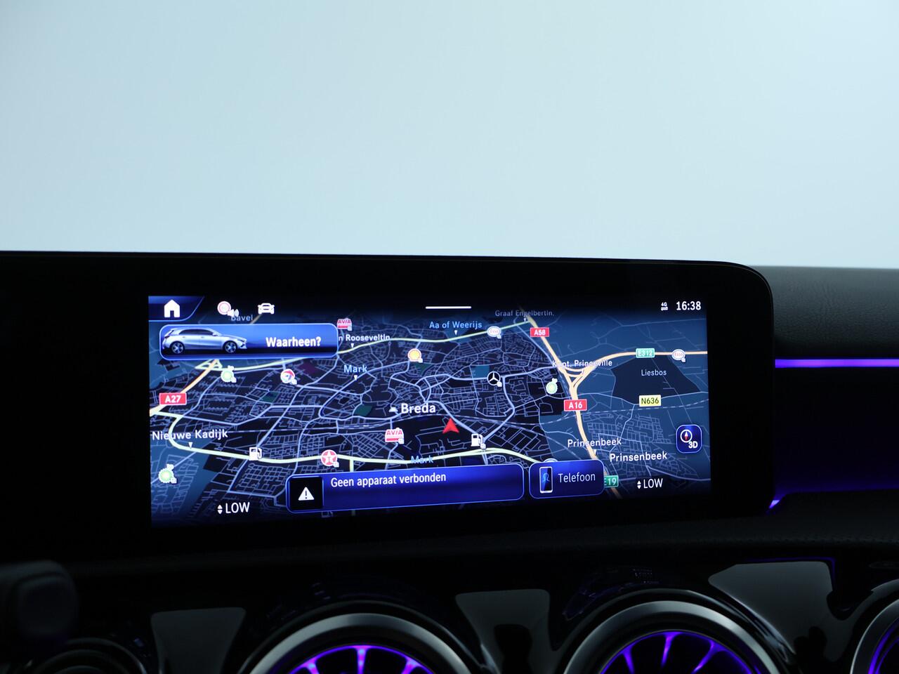 Mercedes-Benz A-KLASSE 180 Star Edition AMG Line | Panoramadak | Memory | Keyless Go | Head up | 360 gr Camera | Sfeerverlichting | Inclusief 24 maanden Mercedes-Benz Certified garantie voor Europa.