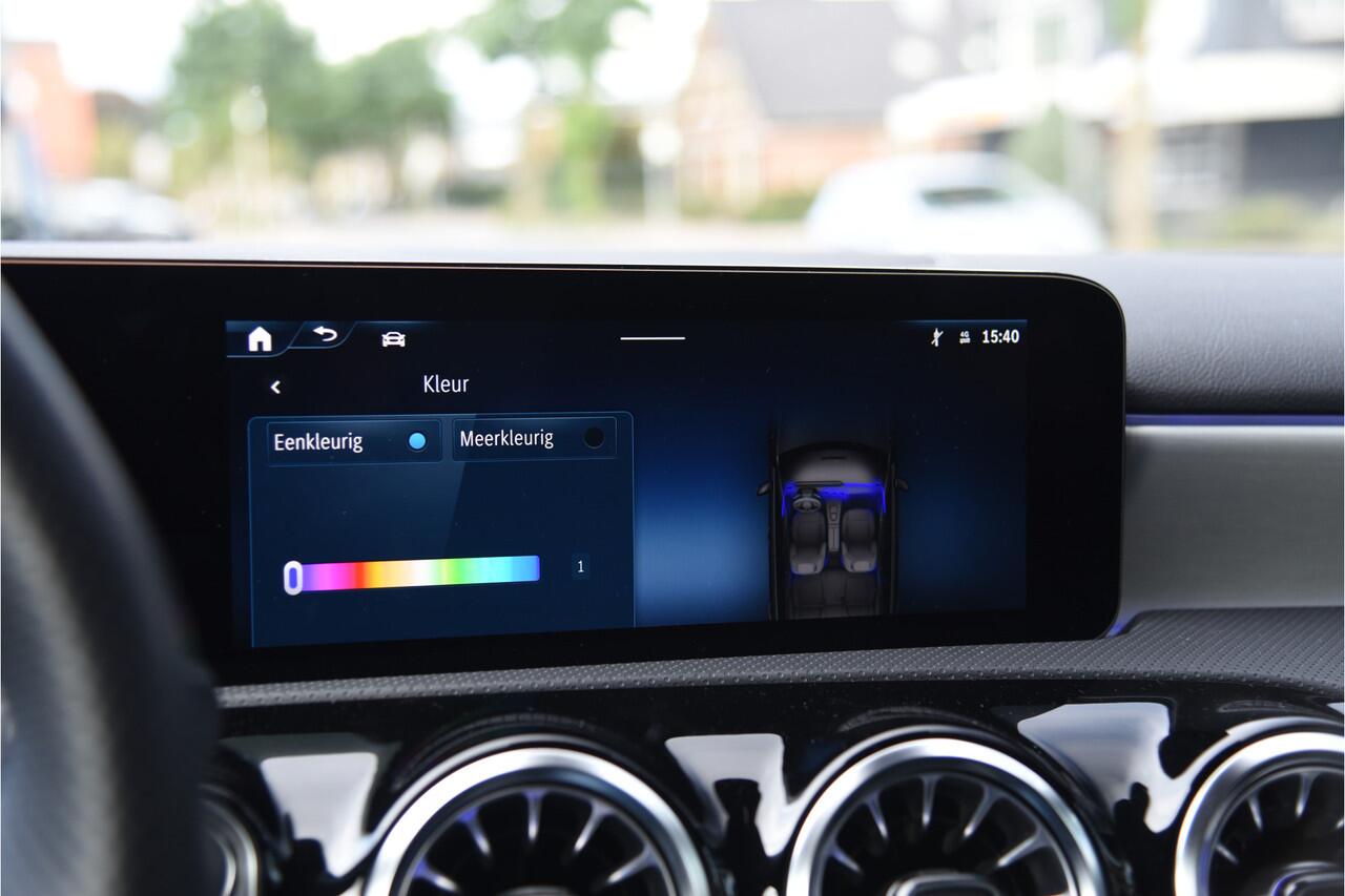 Mercedes-Benz A-KLASSE 250 e AMG Line