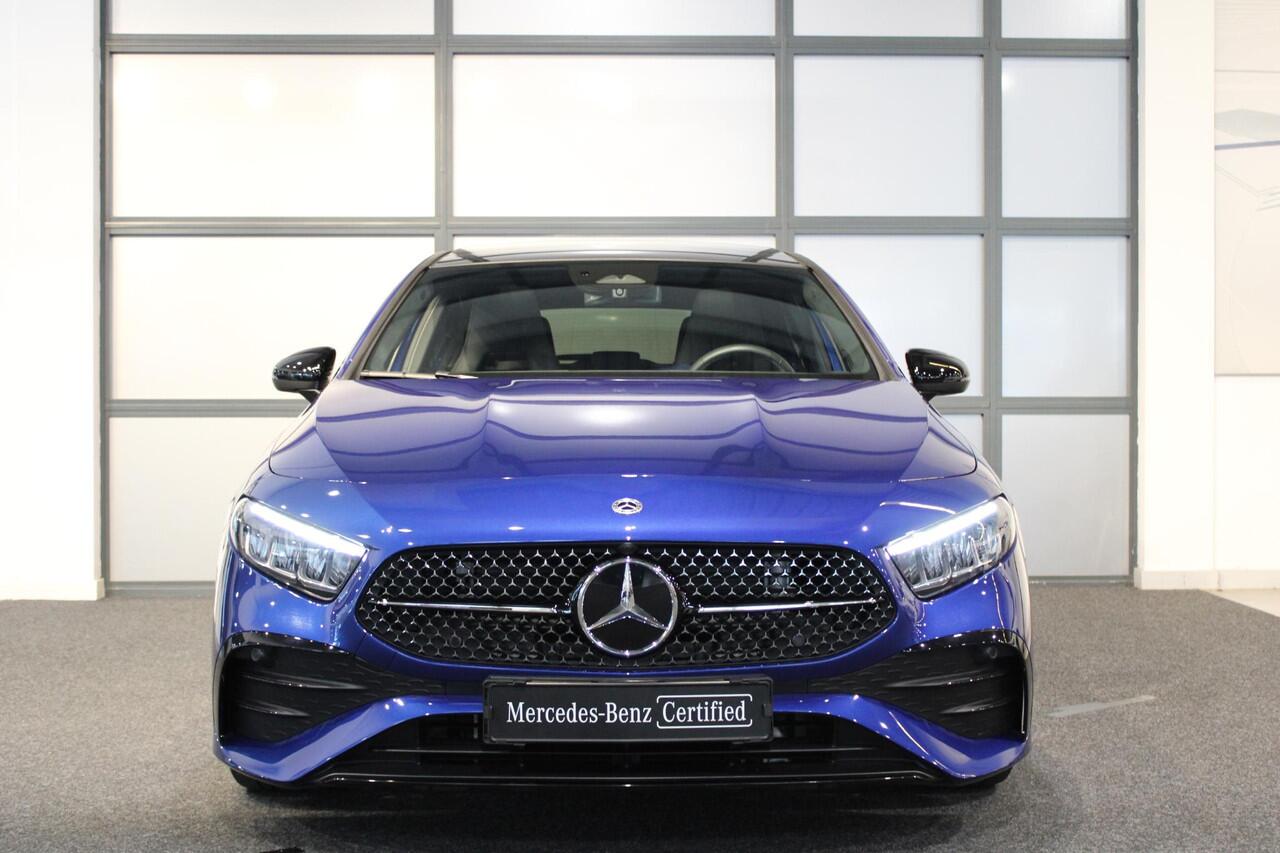 Mercedes-Benz A-KLASSE Hatchback 180 Star Edition AMG Line Panorama dak