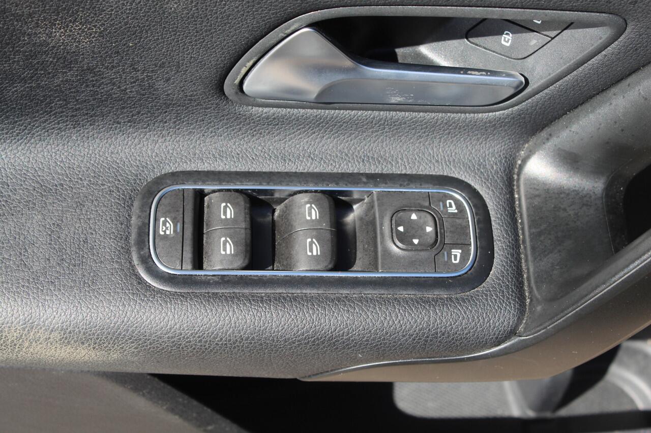 Mercedes-Benz A-KLASSE 160//Navi//Cruise//Camera!!