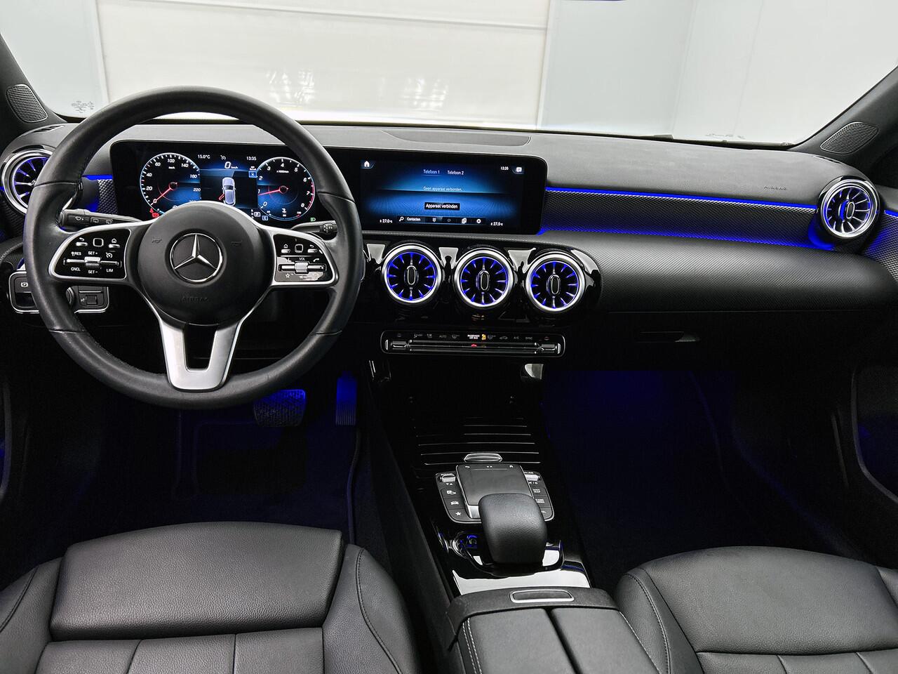 Mercedes-Benz A-KLASSE 180 Business Solution Luxury Ledkoplampemn | Sfeerverlichting | Achteruitrijcamera | Stoelverwarming Voor | Spiegelpakket. Inclusief 24 maanden MB Certified garantie voor Europa.
