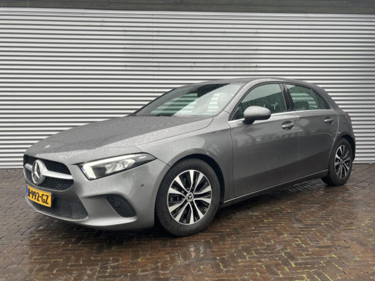 Mercedes-Benz A-KLASSE 180 Business Solution