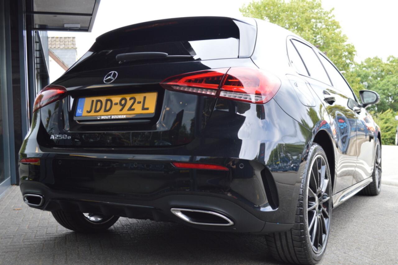 Mercedes-Benz A-KLASSE 250 e AMG Led Distronic Head-Up Camera 360 Night Keyless Pdc