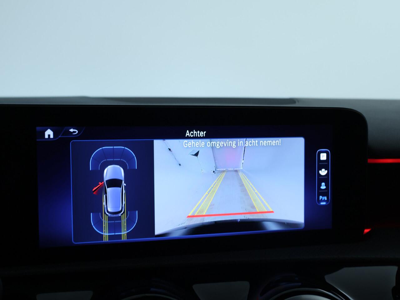 Mercedes-Benz A-KLASSE 250 e AMG plug-In Hybride | AMG Line Advanced Plus | Night Pakket | 11kW Laden | Stuur en Stoelverwarming | Inclusief 24 maanden MB Certified garantie voor Europa.