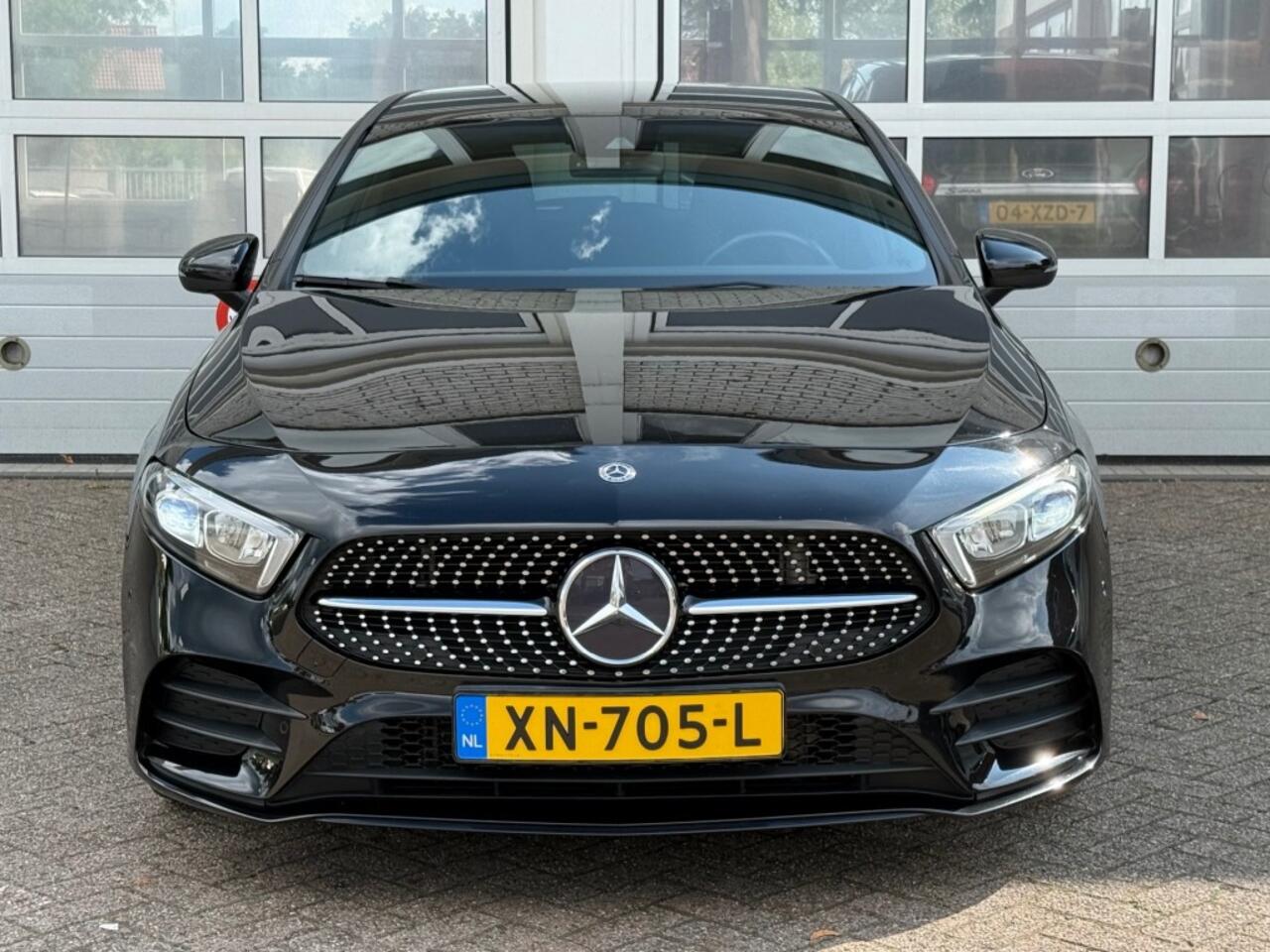 Mercedes-Benz A-KLASSE A180 Business Solution AMG Navi Camera Widescreen