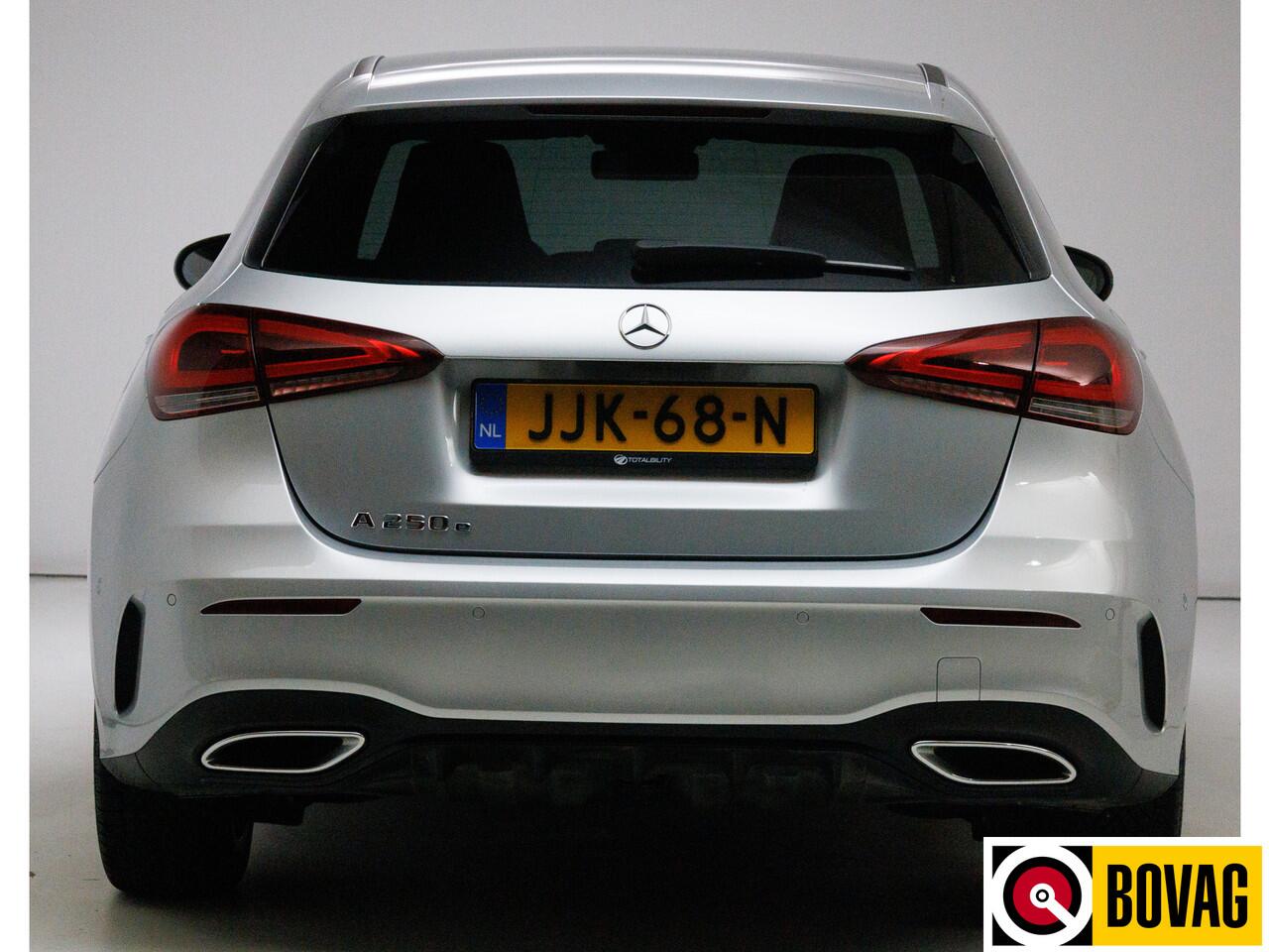 Mercedes-Benz A-KLASSE 250 e AMG Line | Cruise-control | PDC V+A + Camera | Stoelverwarming Sfeerverlichting, Extra getint glas, Navigatie, Aplle Carplay/Android auto, Keyless