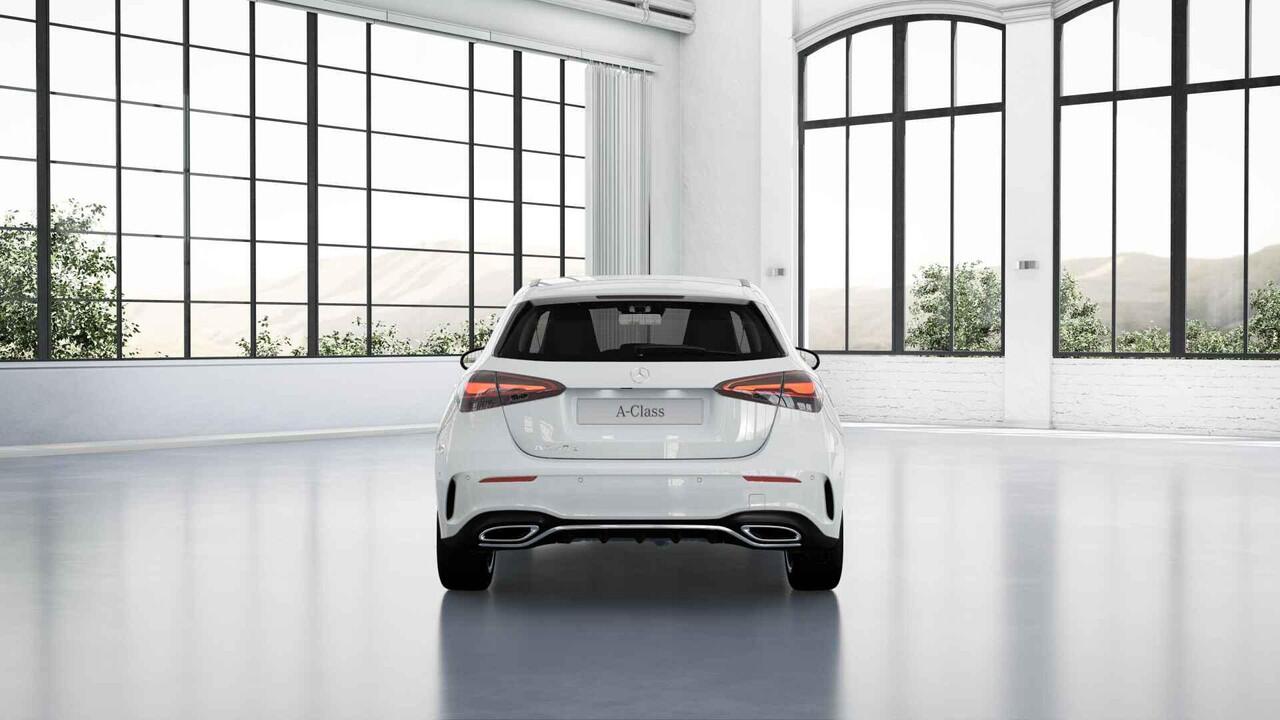 Mercedes-Benz A-KLASSE 250 e Business Solution AMG | Panoramaschuifdak | Stoelverwarming | Achteruitrijcamera | MULTIBEAM LED |