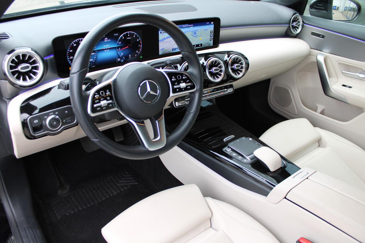 Mercedes-Benz A-KLASSE 200 AUT7 Business Solution Luxury LEDER SFEER WIDESCREEN NL AUTO