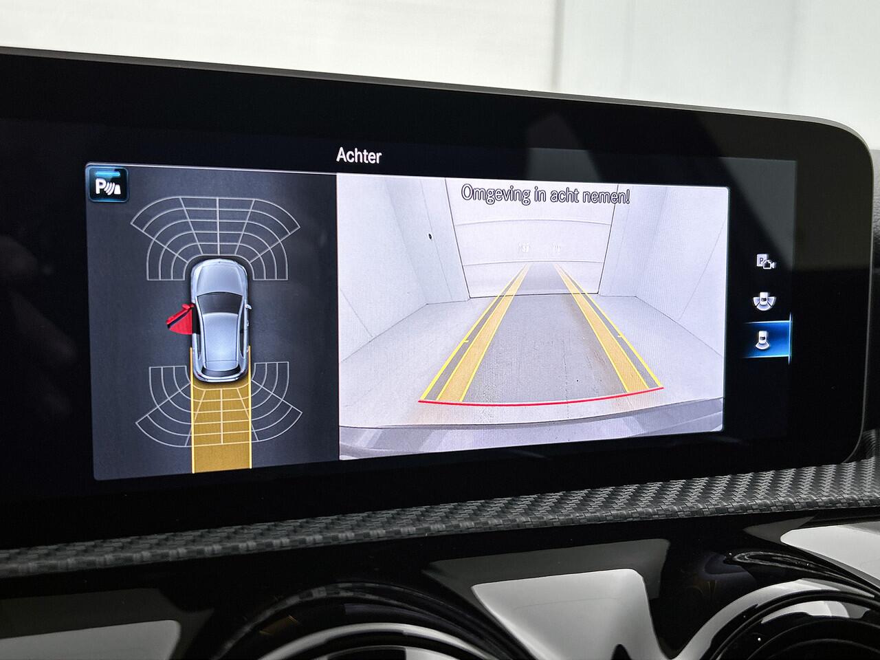 Mercedes-Benz A-KLASSE 160 Business Solution | Parkeerpakket met Camera | Ledkoplampen | Navigatie | Stoelverwarming | Inclusief 24 maanden Mercedes-Benz Certified garantie voor Europa.