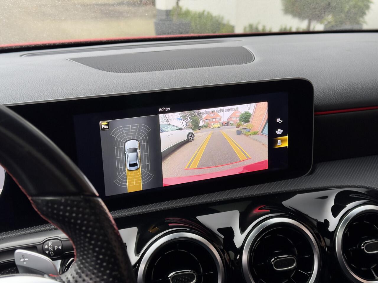 Mercedes-Benz A-KLASSE 200 AUT7 AMG-LINE PANODAK LEDER NAVI CAMERA VIRTUAL-DASH LED LMV-AMG PDC