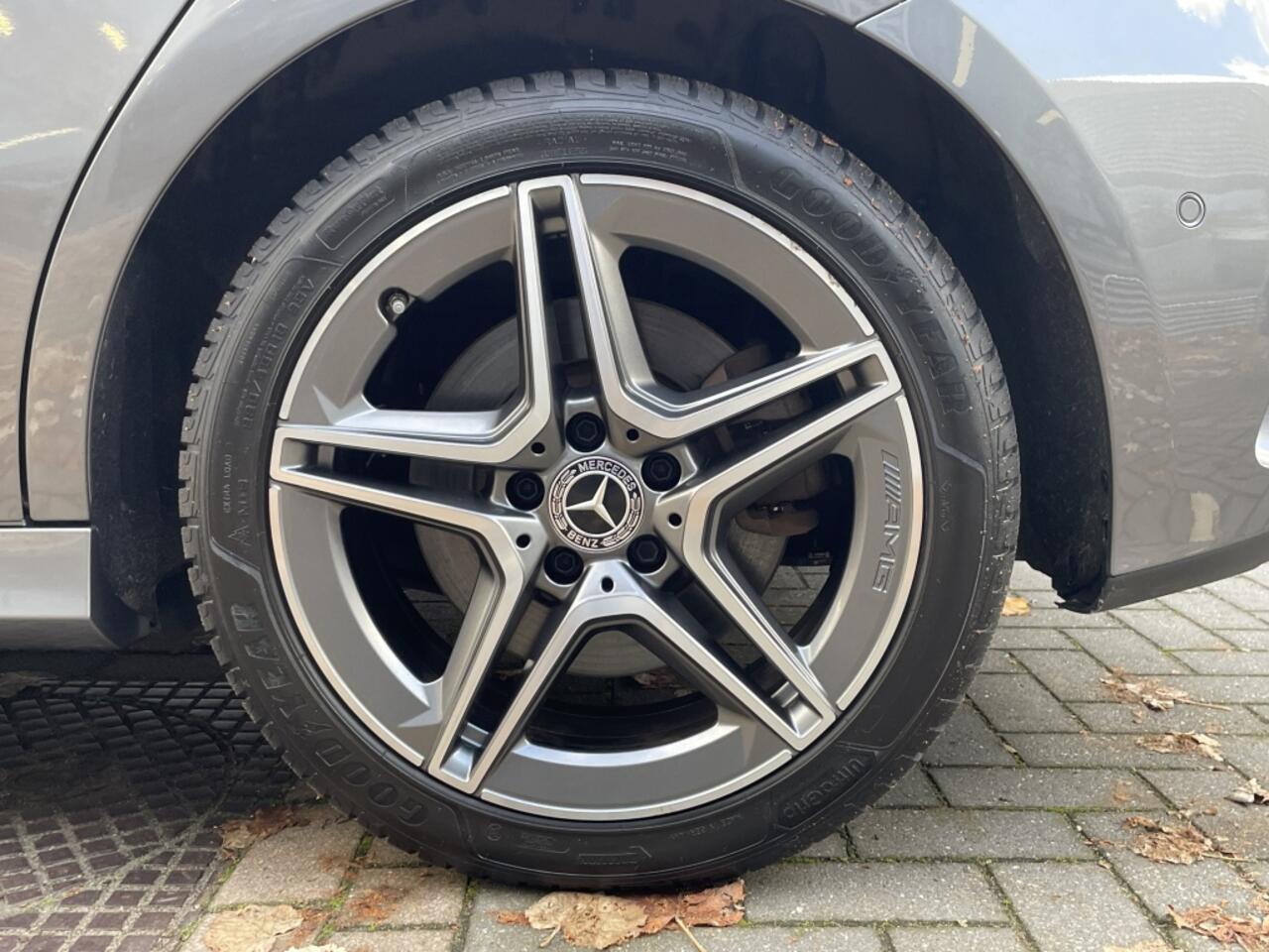 Mercedes-Benz A-KLASSE 250 e Bns Sol. AMG