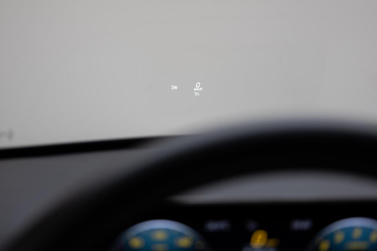 Mercedes-Benz A-KLASSE 250 e | AMG | Burmester | Leder |