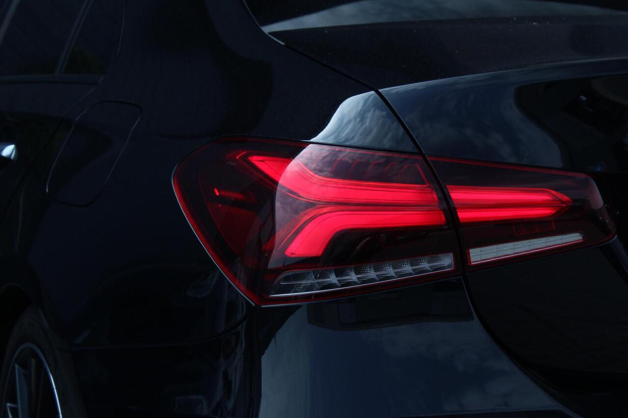 Mercedes-Benz A-KLASSE 220 4MATIC AMG | Leder | Sfeerverl. | Camera | Premium Plus