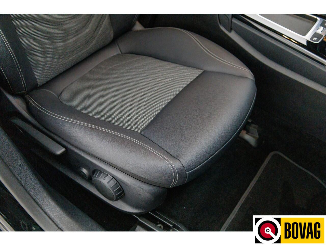 Mercedes-Benz A-KLASSE 180 Star Edition | Facelift | 1/2 Leder | Sport stoelen | Led | Cruise control | Camera | PDC V+A, Stoelverwarming