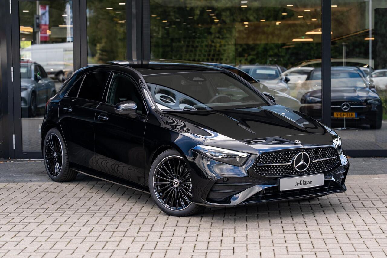 Mercedes-Benz A-KLASSE 180 Business Solution AMG | Panoramaschuifdak | Premium Plus | Nightpakket | 19"Multispaak AMG velgen | Stoelverwarming | 360° camera | Head-up display |