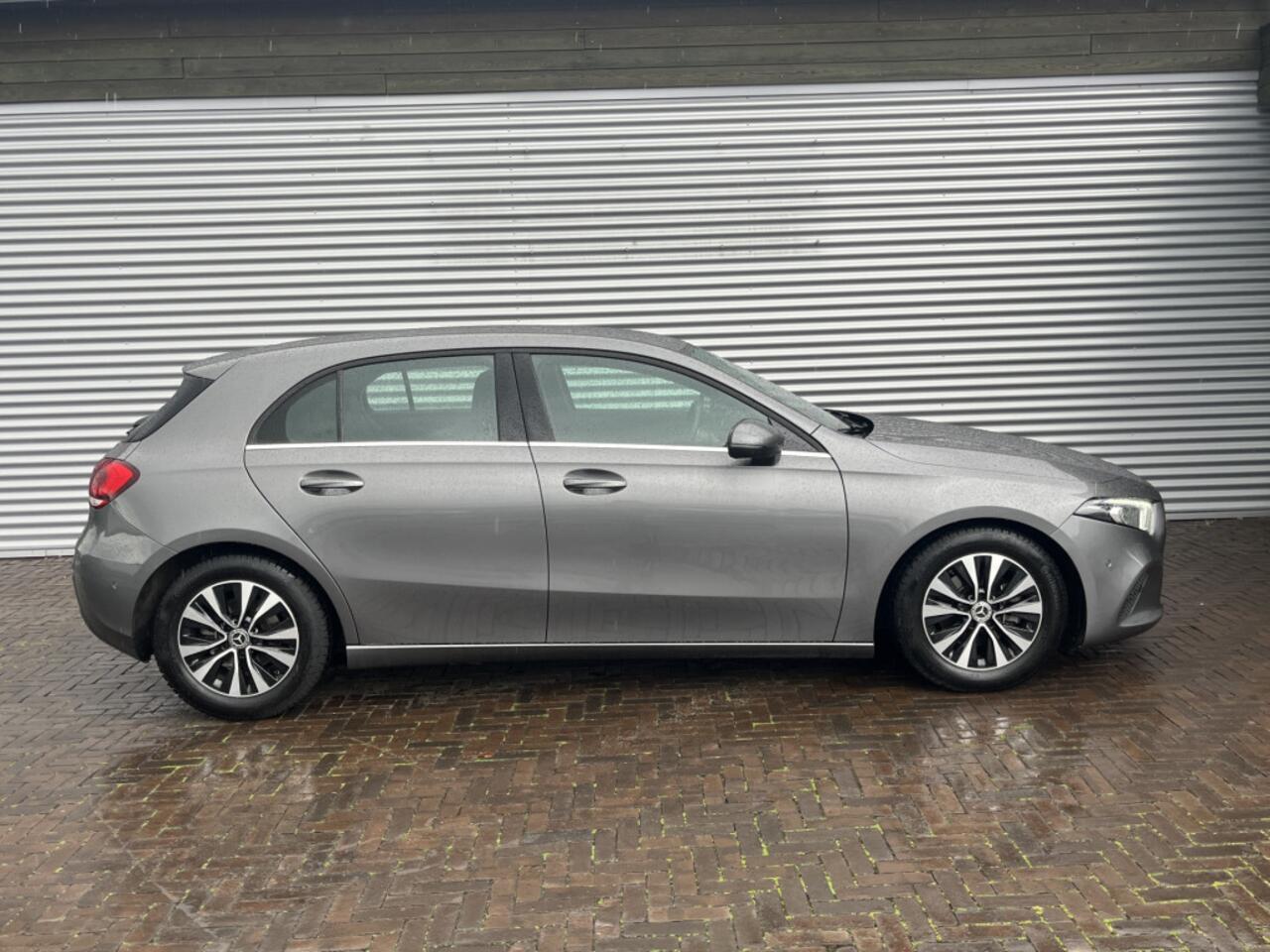 Mercedes-Benz A-KLASSE 180 Business Solution